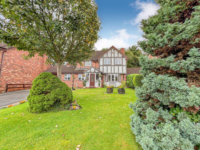 Additional property image - Schoolacre Rise, Streetly, Sutton Coldfield, B74 3PR