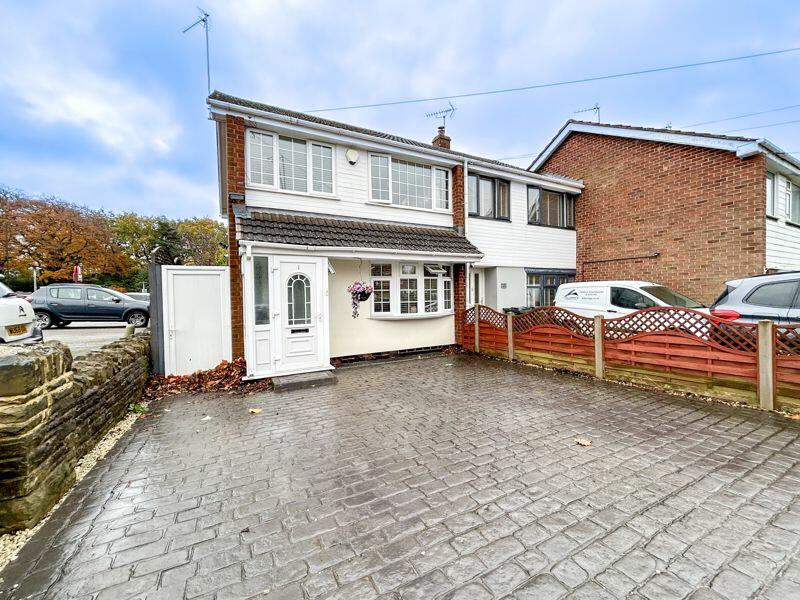 3 bedroom end of terrace house for sale in Sutton Oak Road, Sutton