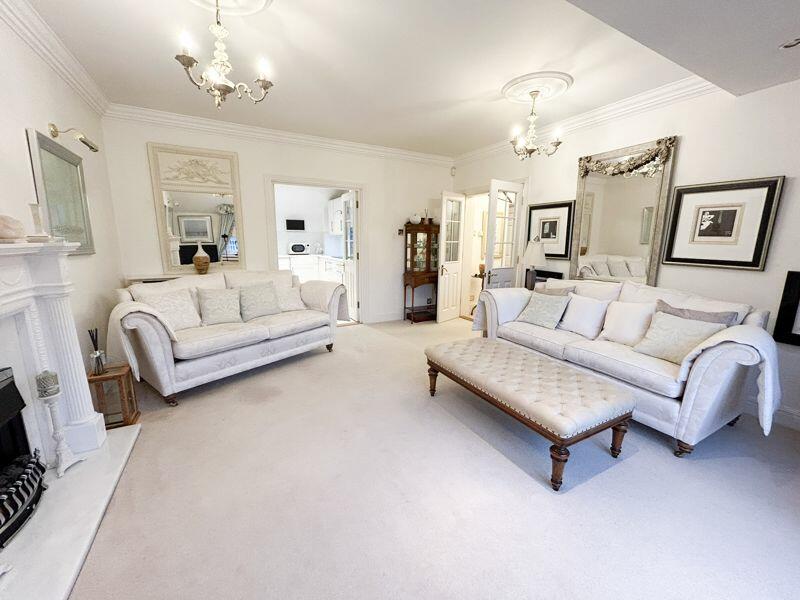 Additional property image - Thornhill Court, Thornhill Road, Streetly, Sutton Coldfield, B74 2LU