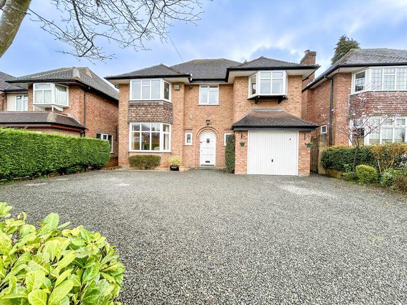 4 bedroom detached house for sale in Carlton Avenue, Streetly, Sutton
