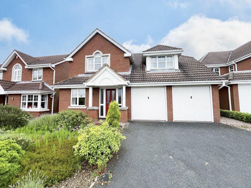 4 bedroom detached house for sale in Pembury Close, Streetly, Sutton