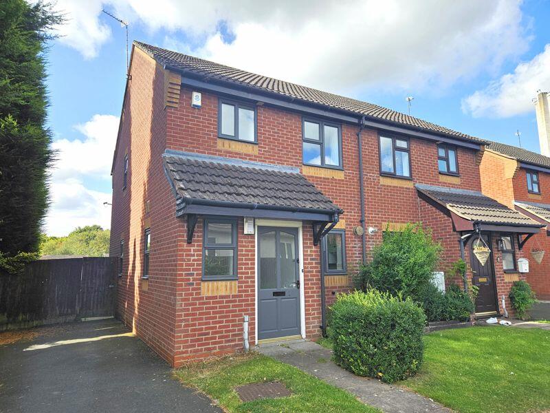 3 bedroom semidetached house for rent in Lindon Drive, Brownhills