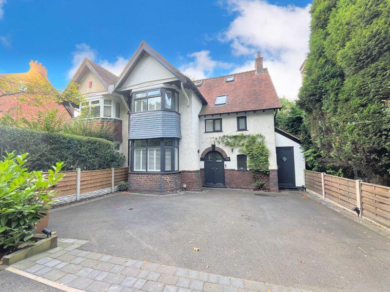 Main image of property: Thornhill Road, Sutton Coldfield, B74 3EH