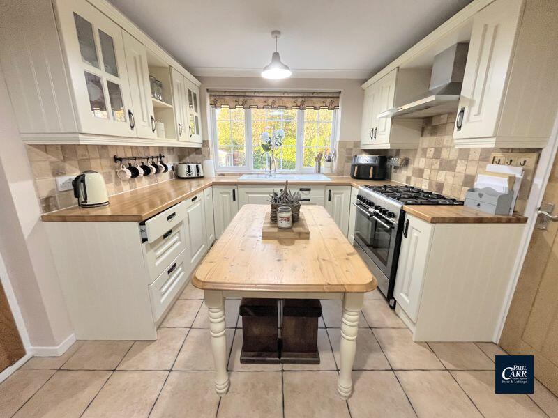 Additional property image - Bushey Close, Streetly, Sutton Coldfield, B74 3JG