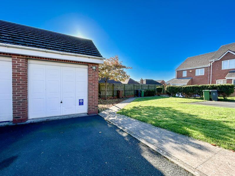 Additional property image - Tulip Grove, Streetly, B74 2AU
