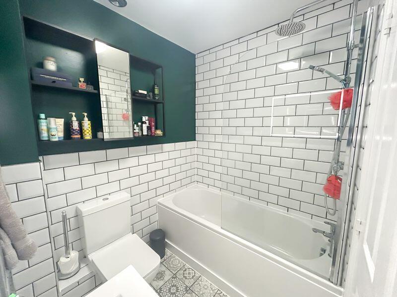 Additional property image - Tulip Grove, Streetly, B74 2AU