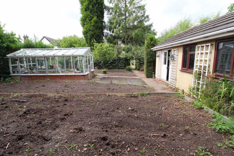 3 bedroom detached house for sale in Leighswood Road, Aldridge, WS9 8AH