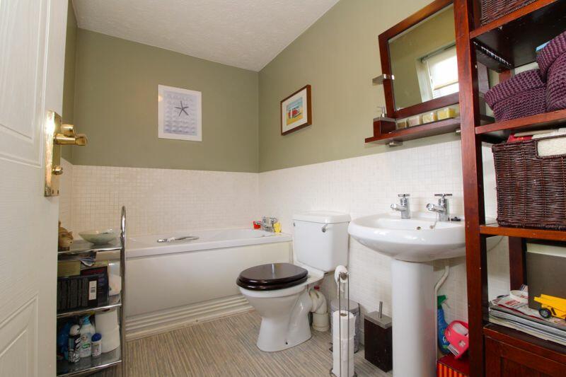 3 bedroom detached house for sale in Eastfield Close, Aldridge, WS9 8ZB