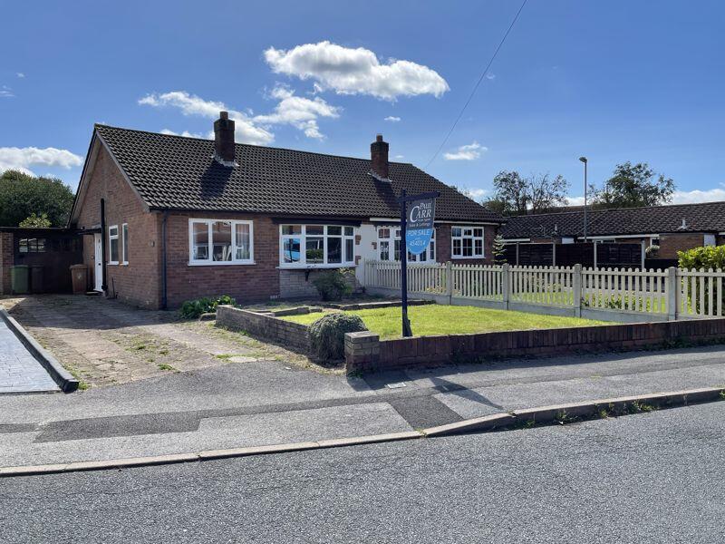 2 bedroom semidetached bungalow for sale in Floyds Lane, Rushall, WS4