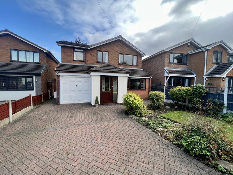 4 bedroom detached house for sale in Lichfield Road, Pelsall, WS3