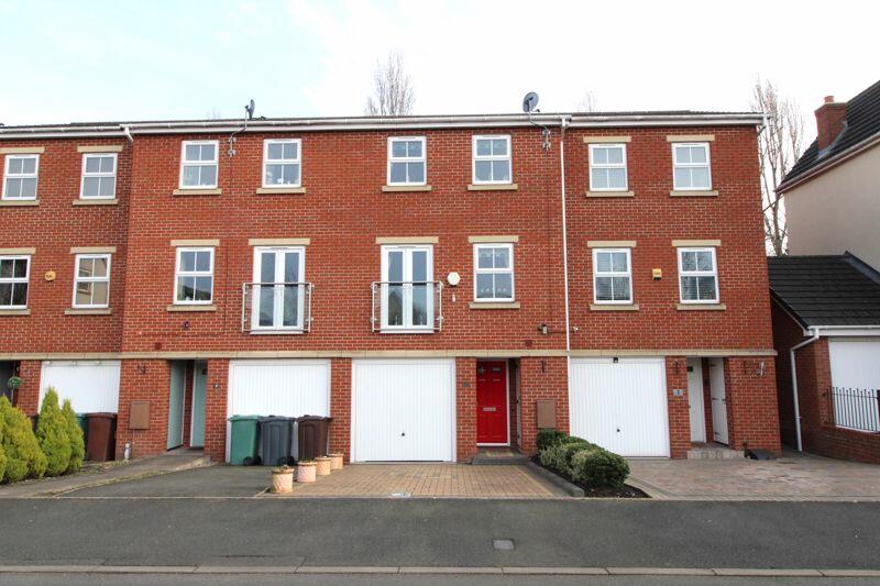 3 bedroom terraced house for sale in Catches Drive, Bloxwich, Walsall