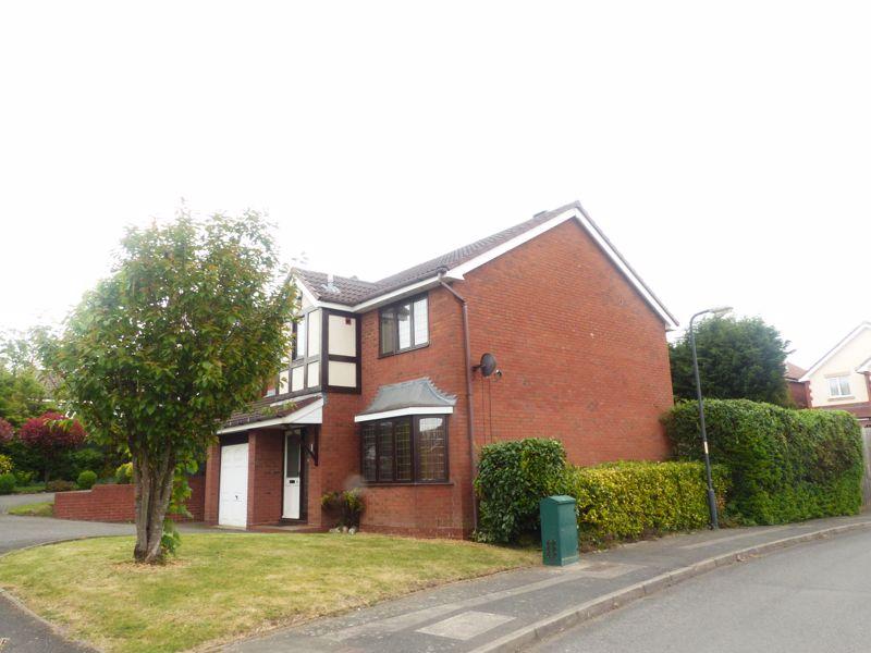 4 bedroom detached house for sale in Marlpool Drive, Pelsall, WS3