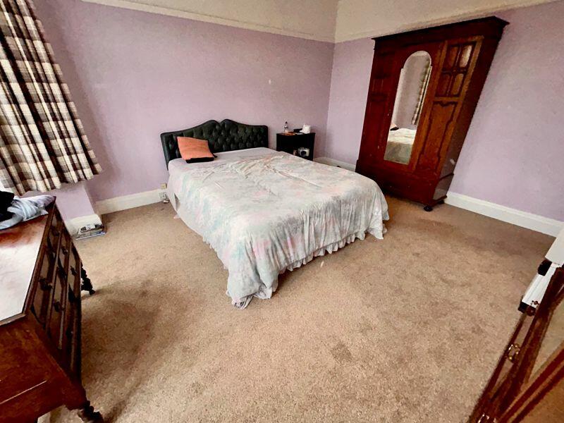 5 bedroom detached house for sale in Maney Hill Road, Sutton Coldfield