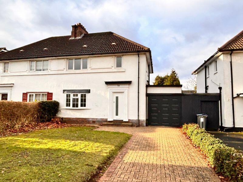 3 bedroom semidetached house for sale in Britwell Road, Sutton