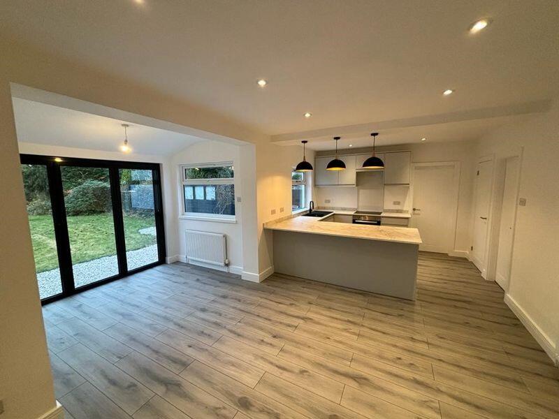 3 bedroom semidetached house for sale in Britwell Road, Sutton