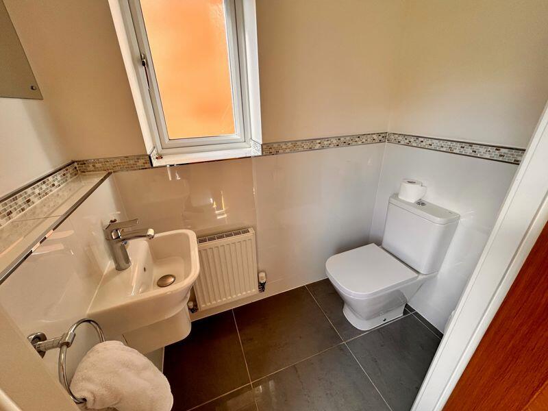 Additional property image - Thomas De Beauchamp Lane, Sutton Coldfield, B73 6DF