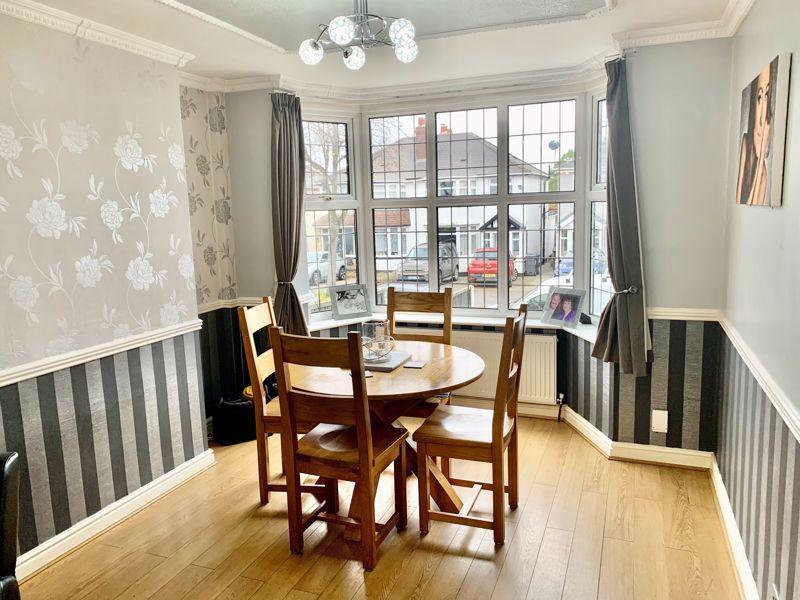 3 bedroom semidetached house for sale in Knightwick Crescent