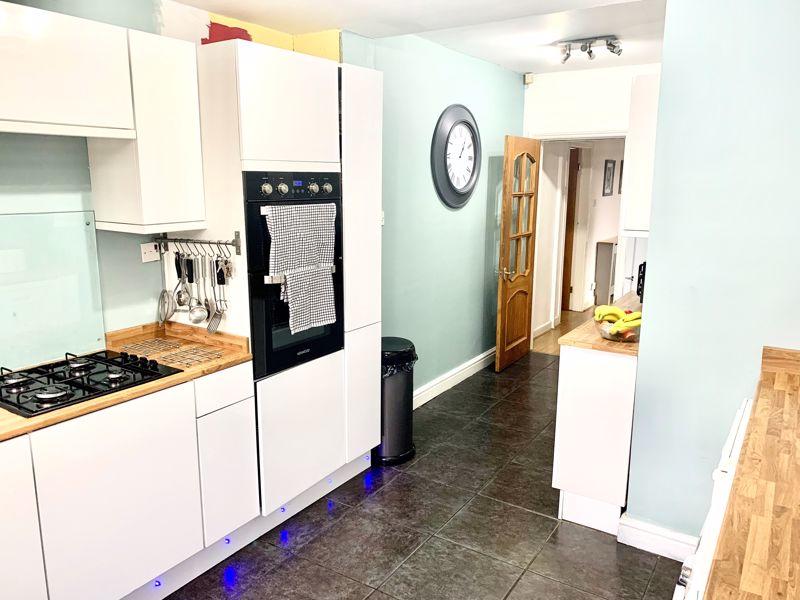 3 bedroom semidetached house for sale in Knightwick Crescent