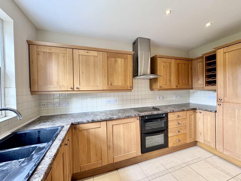 Additional property image - Tamworth Road, Four Oaks, Sutton Coldfield, B75 6EB