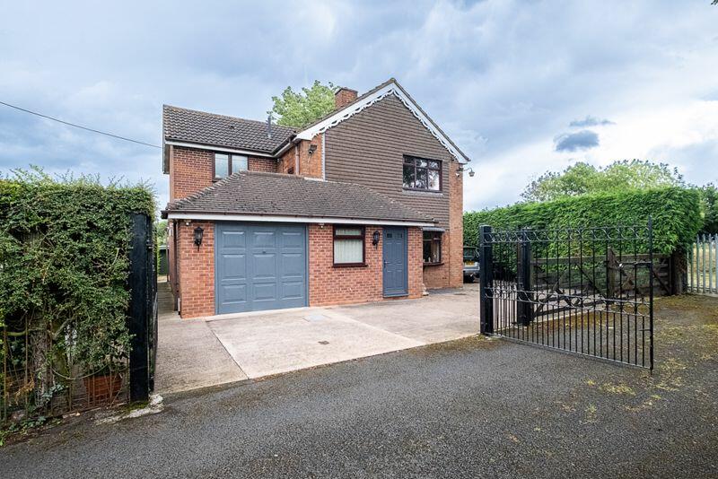 4 bedroom detached house for sale in Wolverhampton Road, Wedges Mills, WS11 1ST, WS11