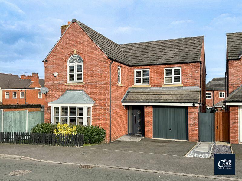 4 bedroom detached house for sale in New Horse Road, Cheslyn Hay, WS6