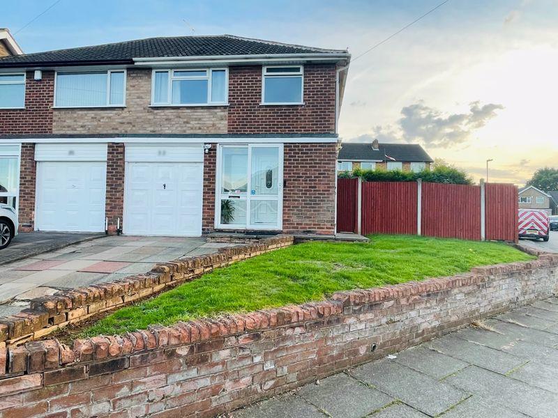 3 bedroom semidetached house for sale in Crestwood Drive, Great Barr