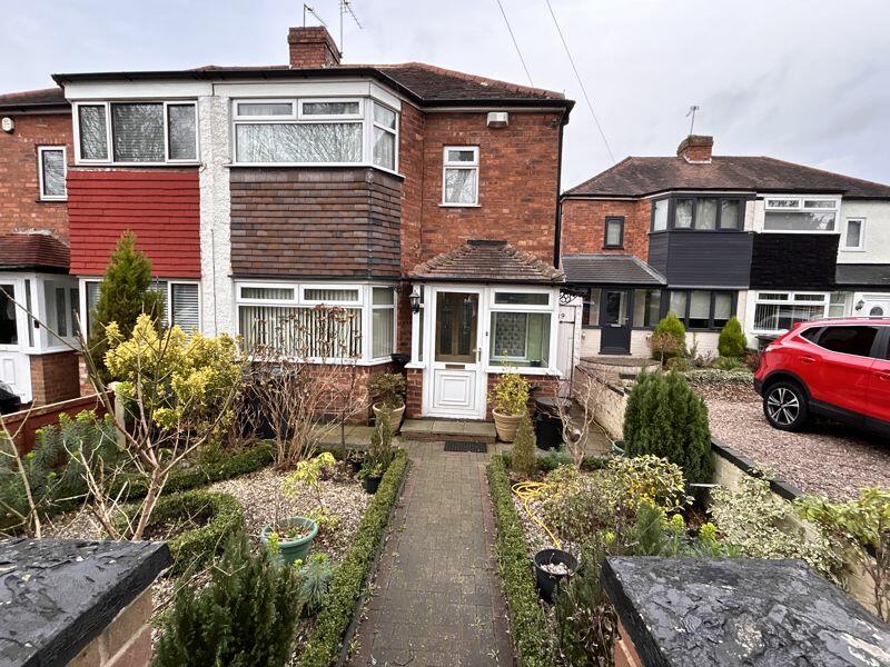 2 bedroom end of terrace house for sale in Courtenay Road, Great Barr