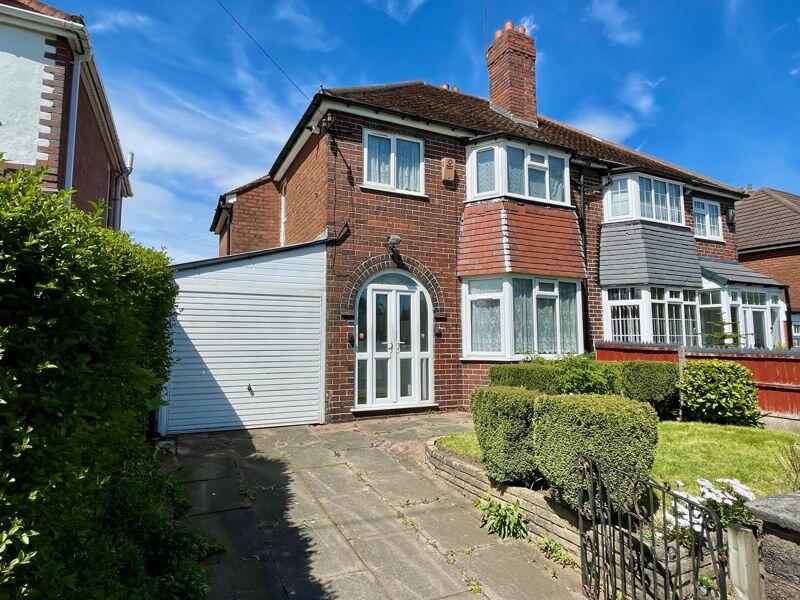 3 bedroom semidetached house for sale in Kingstanding Road