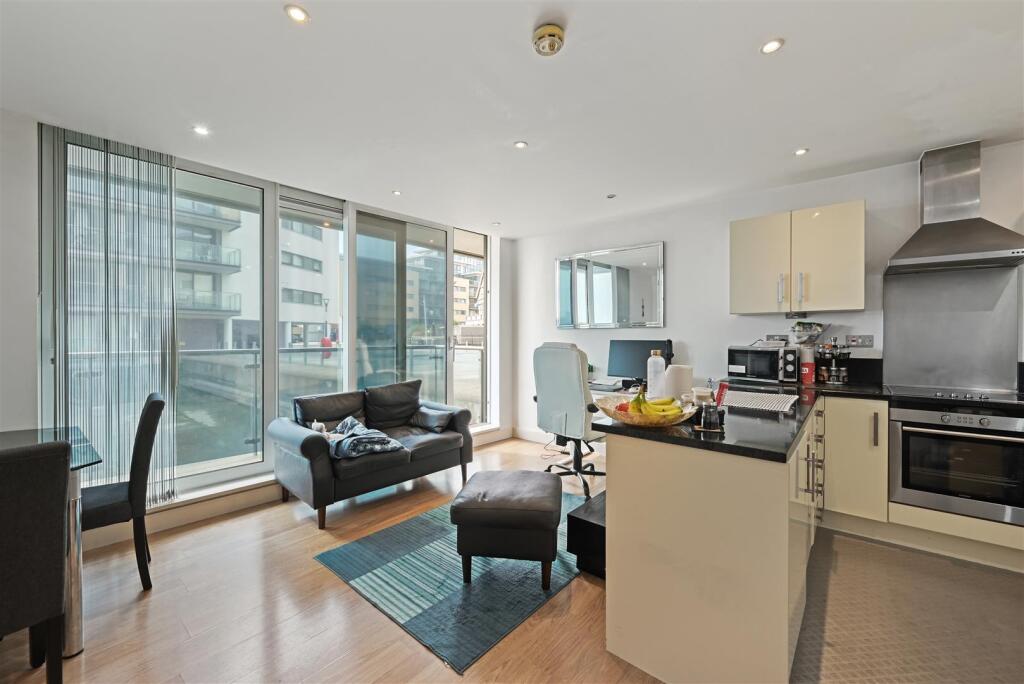 Main image of property: The Mast, Gallions Reach, E16