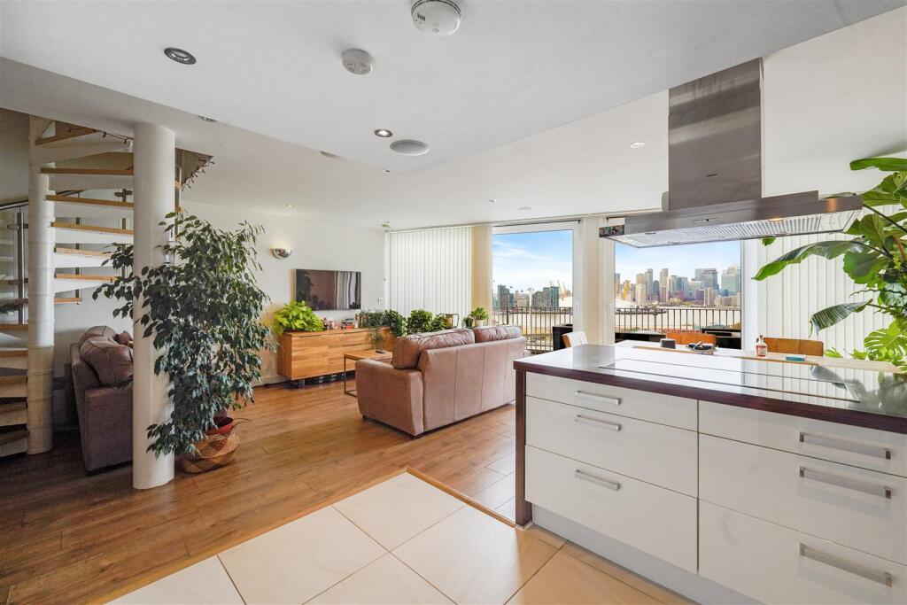 Main image of property: Coral Apartments, Royal Victorian Dock, E16