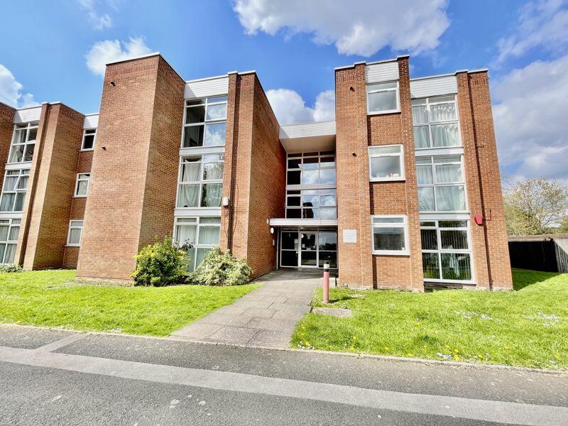 2 bedroom flat for sale in Berryfields Road, Walmley Sutton Coldfield