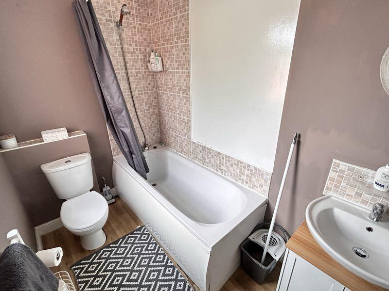 Additional property image - Tamworth Road, Tamworth, B78 2HJ