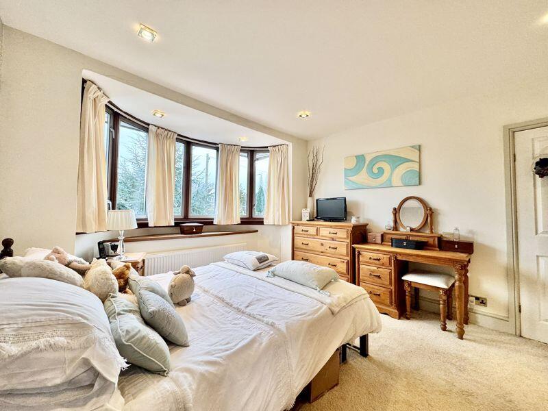 Additional property image - Eachelhurst Road, Sutton Coldfield, B76 1DW