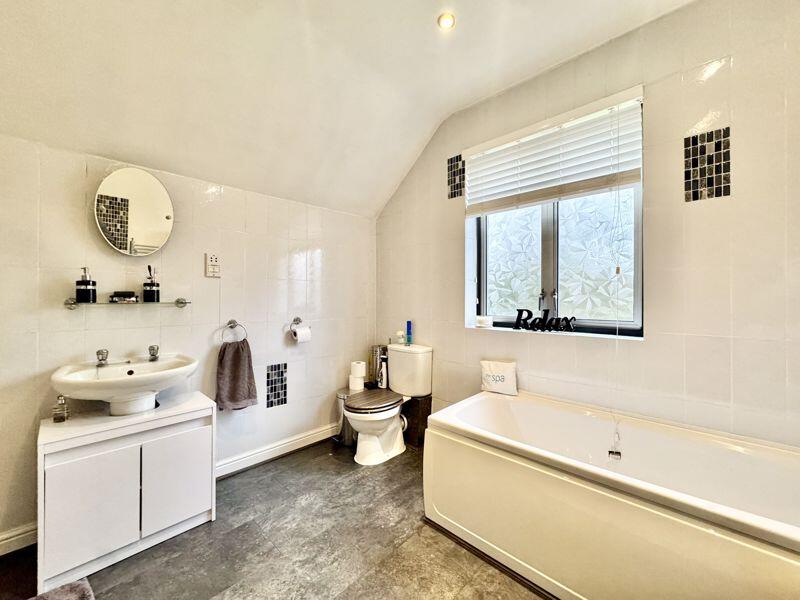 Additional property image - Eachelhurst Road, Sutton Coldfield, B76 1DW