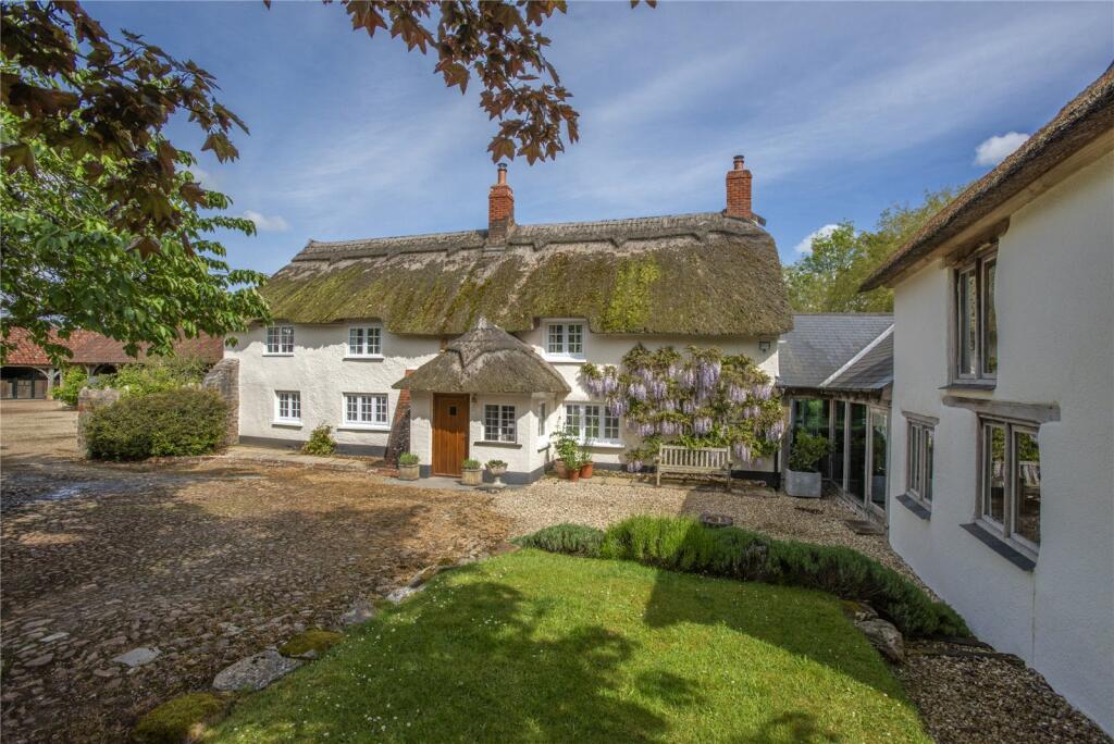 4 bedroom detached house for sale in Culmstock, Cullompton, Devon, EX15