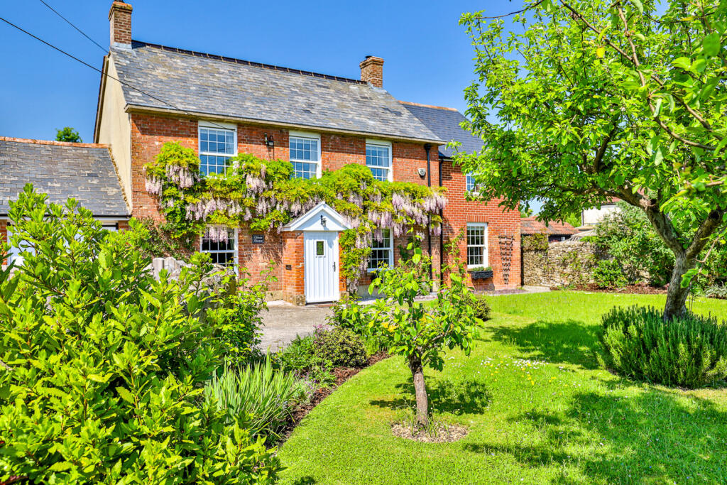Main image of property: Broadway, Ilminster, Somerset, TA19