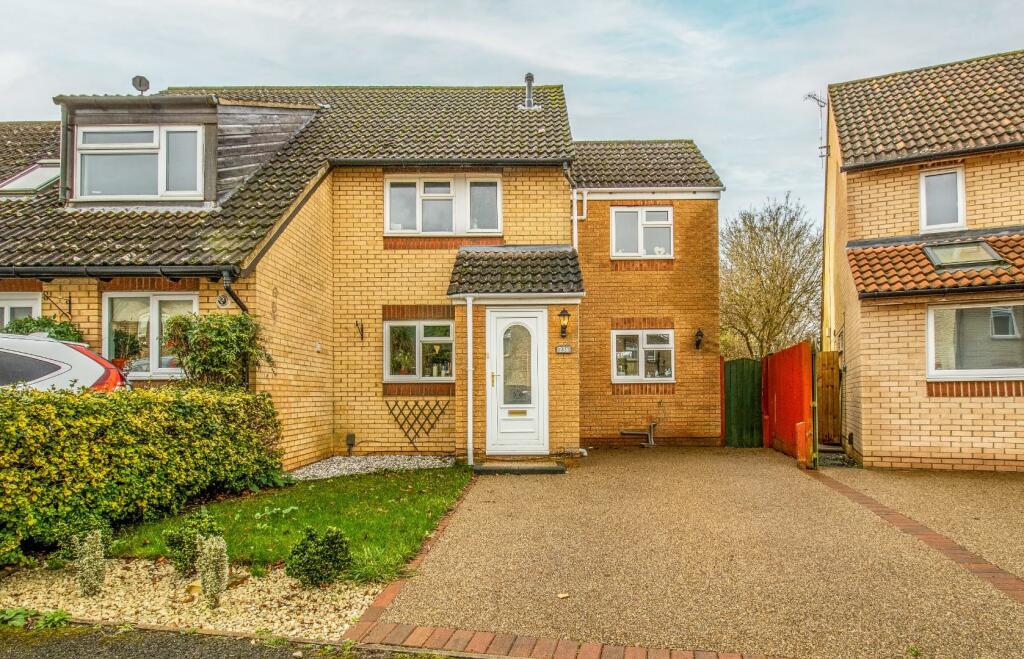 3 bedroom semi-detached house for sale in Thorpe Way, Cambridge, CB5