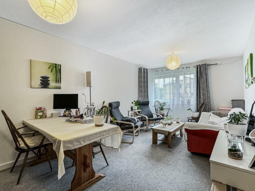 Additional property image - Beaulands Close
