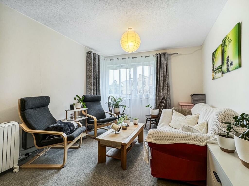 Additional property image - Beaulands Close