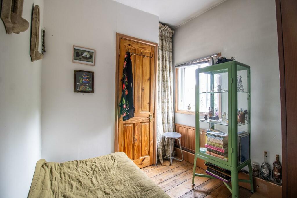 Additional property image - Shelly Row, Cambridge