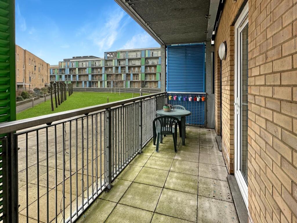 Additional property image - Warren Close, Cambridge