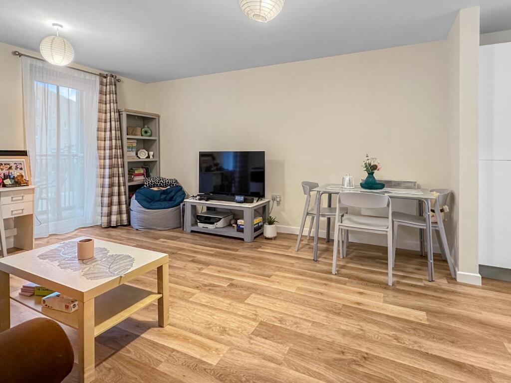 Additional property image - Warren Close, Cambridge