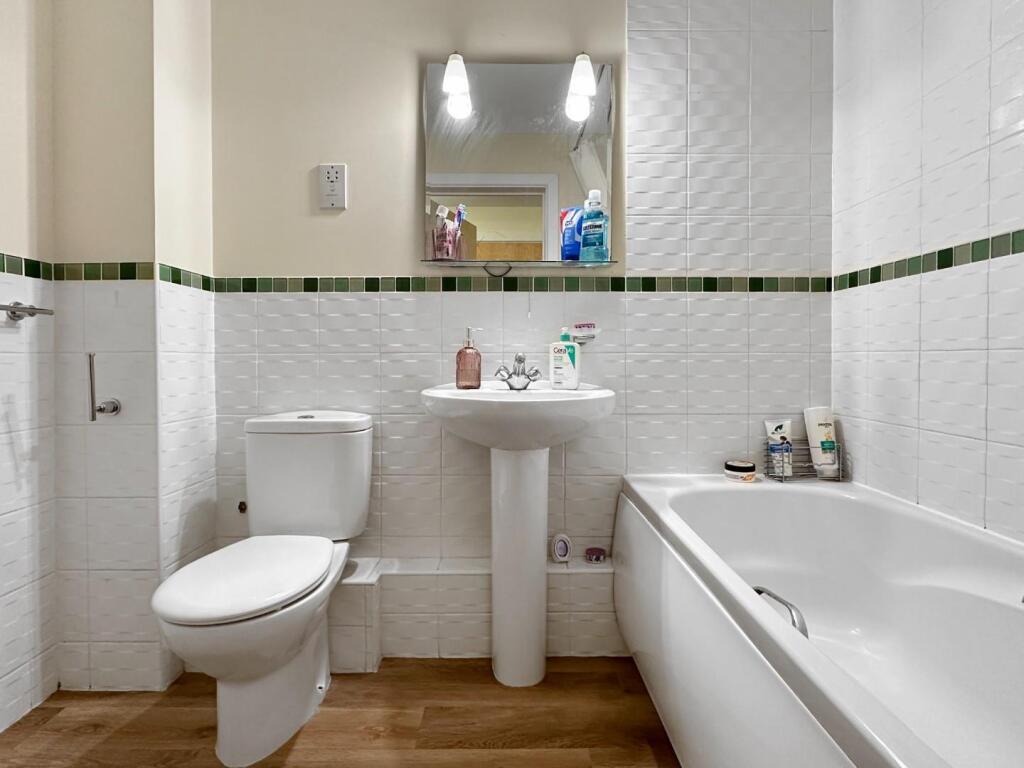 Additional property image - Warren Close, Cambridge