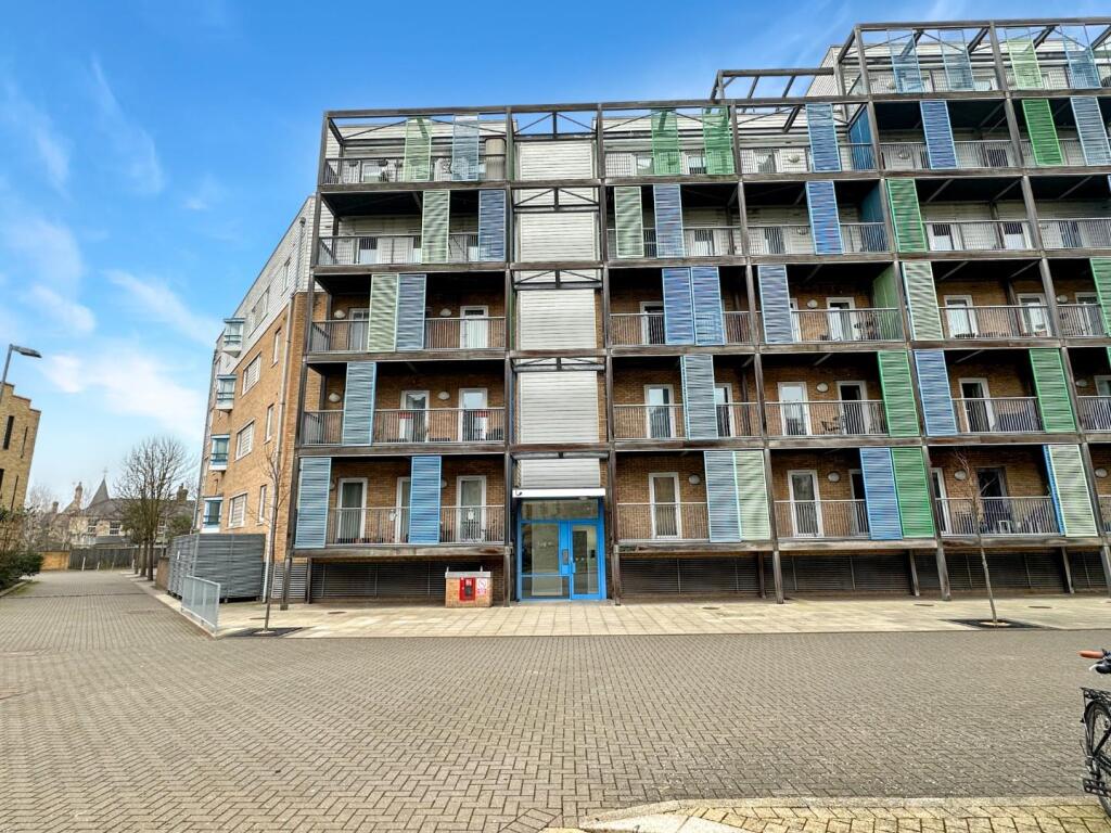 Additional property image - Warren Close, Cambridge