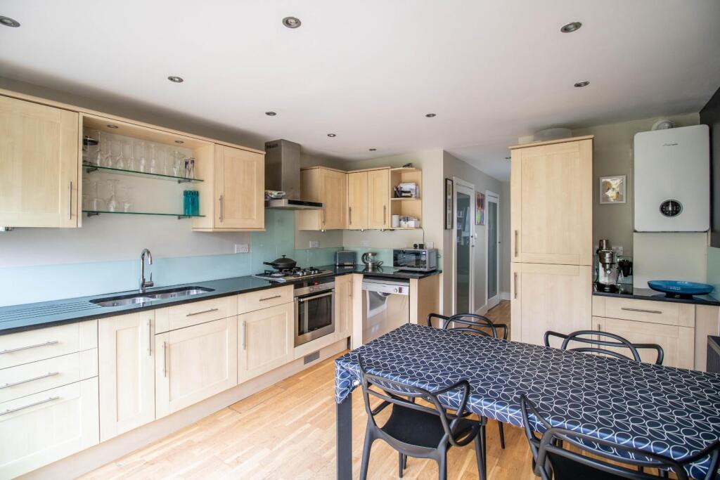 Additional property image - Perowne Street, Cambridge