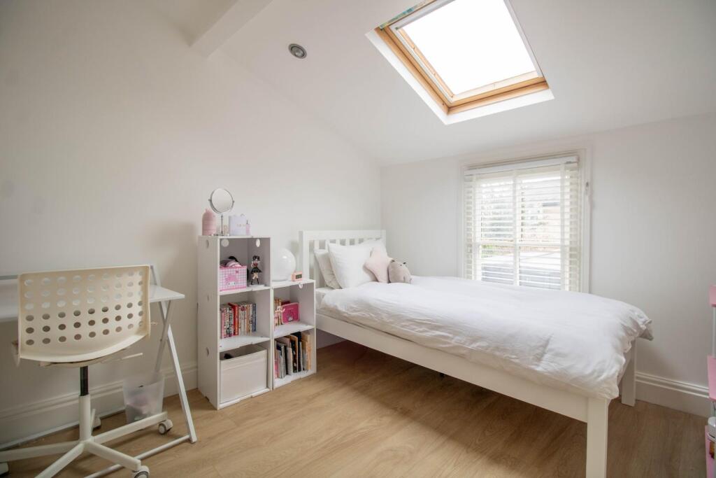 Additional property image - Perowne Street, Cambridge