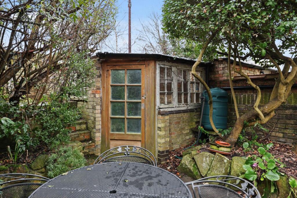 Additional property image - Melbourne Place, Cambridge