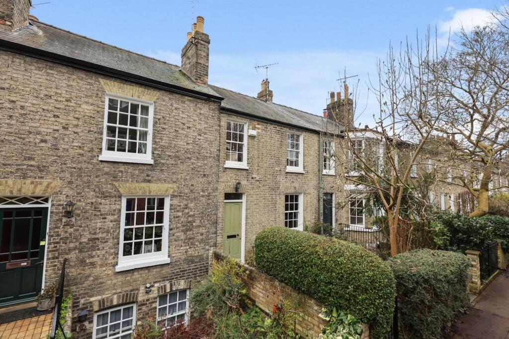 Additional property image - Melbourne Place, Cambridge