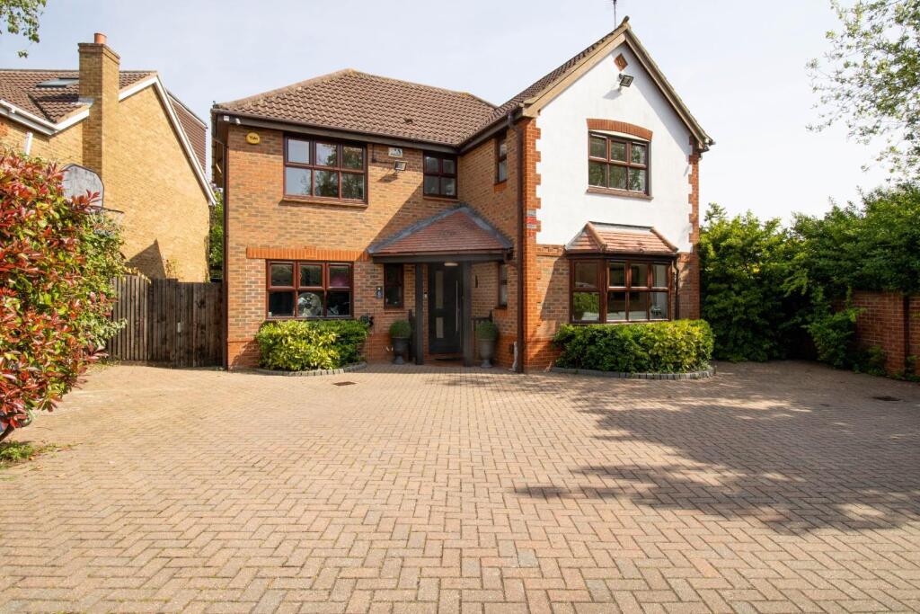 Main image of property: Moore Close, Cambridge