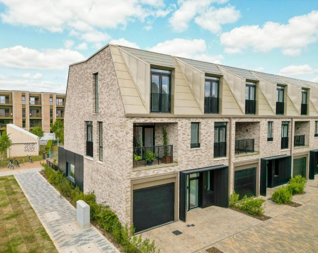 Main image of property: Gildenhowe, Eddington